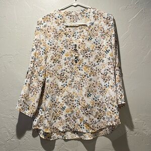 Maurices Off White Floral Blouse